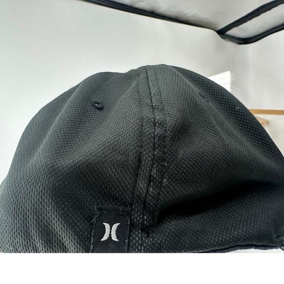 Hurley Men's Flexfit Hat L/XL Black Nike Dri-Fit‎ Stretch Fitted Cap Surf Skate - Picture 2 of 4